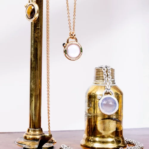 Joaillerie Sympan des planètes, bijou astrologique raffiné