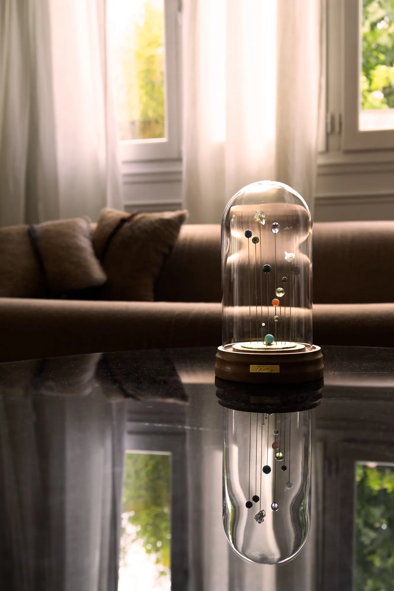 Sympan Sirius exposé dans une maison lumineuse, souvenir vibrant et personnalisé