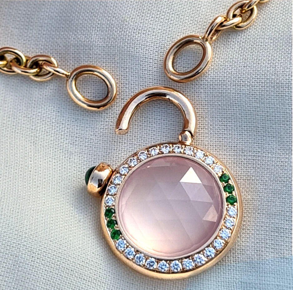 Géométrie du ciel et planètes symboliques dans le Sympan Enfant