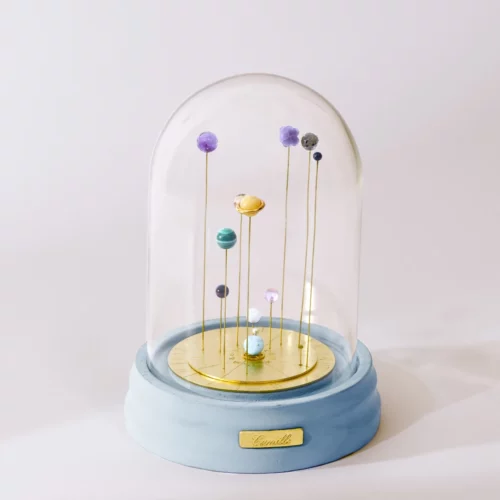 Sympan Enfant bleu ciel, objet d’art sur-mesure et cadeau de naissance luxe personnalisé