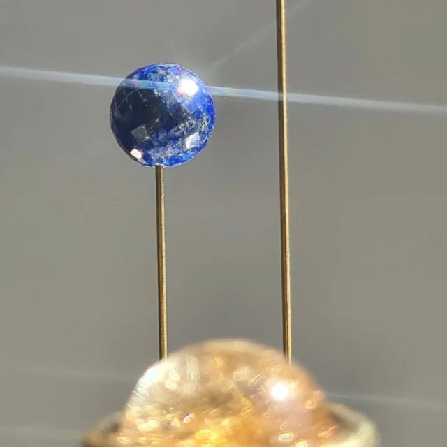 Uranus, c'est la planète qui change le Game.
Ses rayons inversent tout ce qu'ils touchent.
Dans mon propre Sympan,
il m'a permis de comprendre tellement de choses...
et de m'en libérer 🚀☀️

Bienvenue dans la découverte de votre mécanique intérieure.
Sympan : les Trajectoires célestes ⚙️✨️🔭

#SympanLife #ObjetdArtPersonnalisé #Uranus #GéométrieDuCiel #TransformationIntérieure #EveilSolaire #ArtQuiEclaire #Sympan #ChangerLeGame ##CielIntérieur